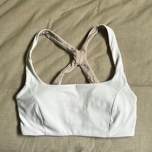 Lululemon smooth cover bra (4)